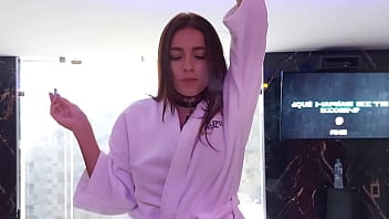 Preview 1 of Vera Mi Pusi - LE CHUPO LA VERGA A MI NOVIO MIENTRAS FUMO YA QUE ES UNO DE MIS FETICHES - Camila Mush