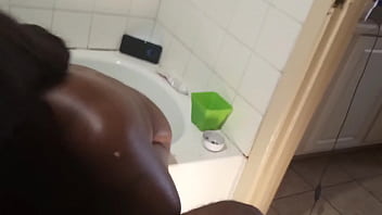 Preview 2 of Craigslist Hawaii - African American MILF Sucking Dick and Swallowing Cum