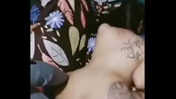Preview 4 of Russia Fuck Com - vecino comi&eacute_ndome el ano en el sof&aacute_ de mi vecina - Denisse Naima