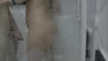 Preview 4 of New Grbvati Xxx Vidieos - Boy lets sexy wife take a shower at his place and fuck hard with no condoms Karina and Lucas