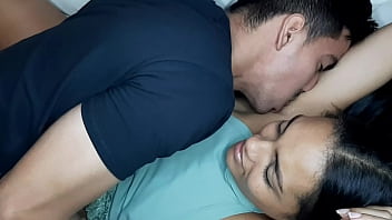 Preview 3 of Amirican Xxxcom - Beso las axilas a mi hermanastra