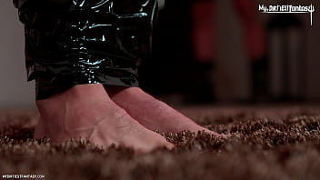 Preview 1 of 18yo Crazy - Muscle fucker using a twinky black mummy