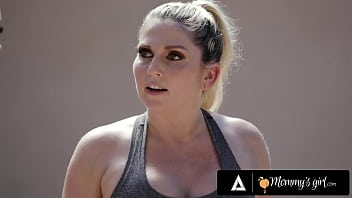 Preview 1 of Porn Drew Barrymore - Hot MILF Christie Stevens Rewards Stepdaughter After Spending The Day Doing Car Wash