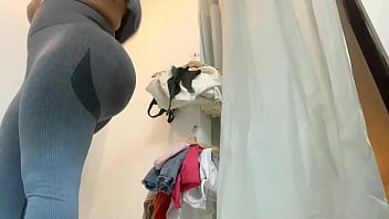 Preview 4 of Meya Khalifa Xxx Vedios - CAMARA OCULTA EN EL VESTIDOR CAMBIANDOSE DE ROPA.CHICA CULONA