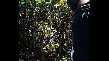 Preview 1 of Anal Newxxx - RICARDO DOTADO PUNHETANDO NO MATO