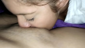 Preview 3 of Mosi Ki Choot Xxx - Frontando y comi&eacute_ndome el co&ntilde_o de mi mejor amiga