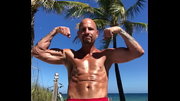 Preview 2 of Malaysian Xxxx Videos - FLEXING