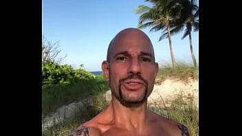 Preview 3 of Nxx Com Love - BEACH DAY