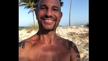 Preview 4 of Nxx Com Love - BEACH DAY