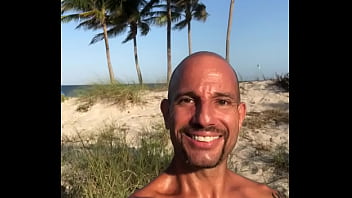 Preview 2 of Pakistani Muslim Sex Vedios - BEACH DAY