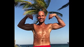 Preview 2 of Baby Hq Hd - BEACH BODY BRO