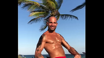 Preview 3 of Bolfriead Wife - BEACH BODY PORNSTAR
