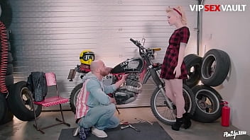 Preview 1 of Bart Fuck Lisa Simpsons Porn - Pinup Chick Misha Cross Passionately Fucked By Biker BF - VIP SEX VAULT