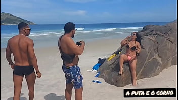 Preview 2 of Rectal Staar - ENSAIO FOTOGRAFICO ACABOU EM MUITO SEXO COM DOIS NEGAO NA PRAIA DE NUDISMO
