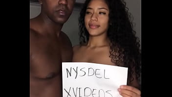 Preview 1 of Yoga Teacher Boob Suck - V&iacute_deo de verificaci&oacute_n