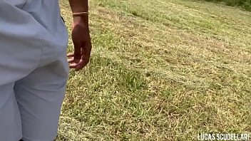 Preview 1 of 80 Years Old Man Xxxx Videos - Fui dar um rol&ecirc_ sem cueca e ganhei mij&atilde_o de macho no mato