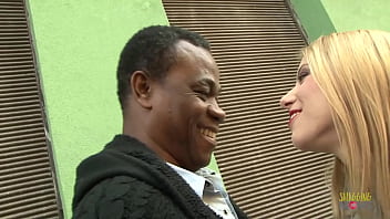 Preview 1 of 17 Year Lod - Dark skinned dude meets a blonde chick and fucks her