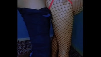 Preview 3 of Lesbians Mine - Safada gostosa dando o rabo com muto tes&atilde_o !