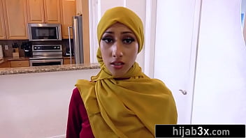 Preview 1 of Hollywood Fuck Movi - Hot Muslim Beauty Seduced By Her Personal Trainer (Kira Perez)