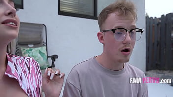 Preview 2 of Xxx Porn Dubbing In Hindi Adiou - Step Mom&#039_s Knockers Family Shockers - Jimmy Michaels,  Cubbi Thompson