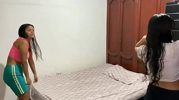 Preview 1 of Fight Hot Sex - mi pri viene de visita por unos d&iacute_as y follamos sin que nuestra familia sepa
