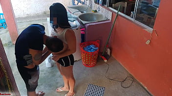 Preview 3 of Step Momy Hd Ass - A patroa saiu e a empregada n&atilde_o resistiu meu pau ereto