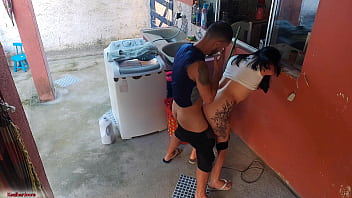 Preview 4 of Step Momy Hd Ass - A patroa saiu e a empregada n&atilde_o resistiu meu pau ereto