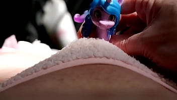 Preview 1 of Sexmyanmar - [EroNekoKun] - MLP Izzy Moonbow fun with my Cock for Cum