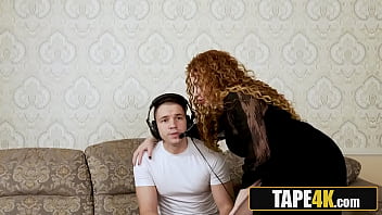 Preview 1 of Bathing Video Xxx With To Girl - Stunning Mature Lady Seducing Young Video Game Nerd (Tanya Foxxx)