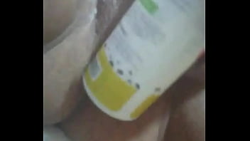 Preview 1 of Video Sexu - Meti&eacute_ndome un tubo en mi vagina pensando en mi lobo