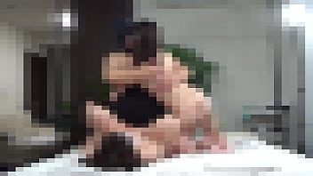 Preview 4 of Mom Breast Bra Boy Eat - 『マスクde本物素人』現役アイドルと、グラビアアイドルの競演！！完全素人で、芸能人の女の子の奇跡のハーレム３P！！、クビれボインの抜群のスタイルの芸能人に中出し、『個人撮影』個撮完全オリジナル１８７人目