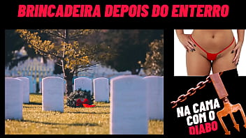 Preview 1 of Bangbros Meet - Na Cama com o Diabo - Brincadeira depois do enterro (&Aacute_udio)