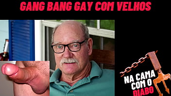 Preview 3 of Pov Xxx Com - Na Cama com o Diabo - Gang bang gay com velhos (&Aacute_udio)