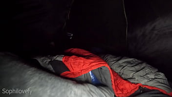 Preview 1 of Ban10 Xxx Video - Fui de camping con mi hermanastra culona y la follo dentro de la carpa