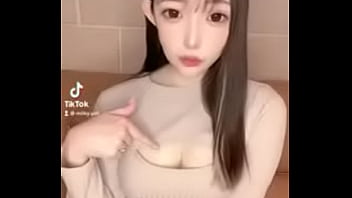 Preview 1 of Liceo I Dustrial - Fingering the tits.