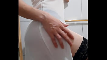 Preview 4 of Bhabhi Bangali Porn - Jovem dan&ccedil_ando sem calcinha