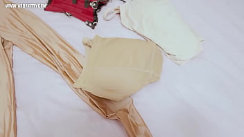 Preview 1 of Belu Muvi Vedio - AB077 Christmas-Mistress Crystal&#039_s mummy christmas tree masurbation cup squeeze (zentai)