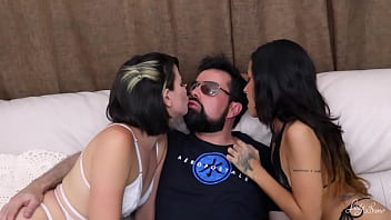 Preview 1 of Kendra Lewis Machine - A Lady morena e a Lady branquinha dando muito o cuzinho e recebendo leitinho dentro - Lady Milf/ Lady Snow Brasil/Frotinha Pornstar