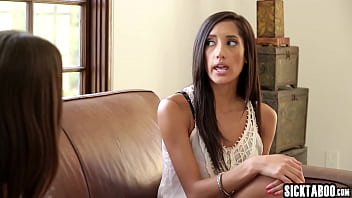 Preview 3 of Nenek And Boy Russia - Teen stepdaughter Shyla Jennings used by horny MILF stepmom India Summer and hot babe Chloe Amour