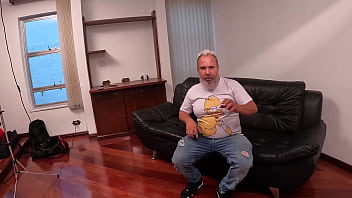 Preview 2 of Sex Brother And Big Boobs Sister - A ninfeta estreando a Mans&atilde_o do Ted pela primeira vez