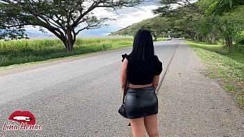 Preview 1 of Xhamast Mom Hot - Exhibitionism on the road. My boyfriend proposes to the Uber that he let me masturbate in his car until I squirt. Pleasure for the kinky voyeuristic voyeurs