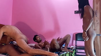 Preview 1 of Lola 18 Ans Initiation Extreme - Desi natural first night hot sex two Couples Bengali hot web series sex xxx porn video      ... Hanif and Popy khatun and Mst sumona and Manik Mia