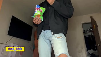Preview 1 of Sunny Leeone Xxx Video - I get horny after eating potato chips (RUFFLES)