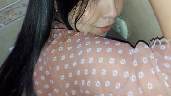 Preview 3 of Cock Teasing Porn - No aguante m&aacute_s y me folle a mi vecina en el ba&ntilde_o