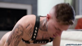 Preview 2 of Voyer Fuk - Military man Ty Roderick pounding Zak Bishop&#039_s cock. Zak welcomes a military man,  Ty Roderick,  into his home for a hookup. Zak is excited to have sex with a real military man,  Zak worship his feet