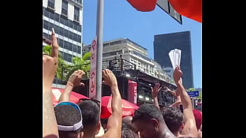 Preview 1 of X Videos18 - Bom dia RIO #anitta #bloco #carnaval