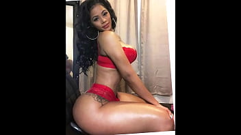 Preview 3 of Sunny Footjob - Negra linda com um corpo incr&iacute_vel e inesquec&iacute_vel