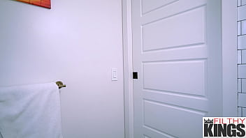Preview 1 of Mmslim Sex - Stepsis Just Wants To Help