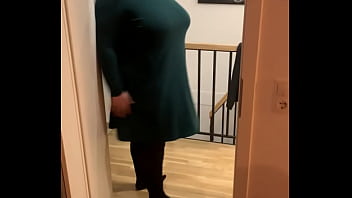 Preview 1 of Meta Bf - the green dress on the toilett