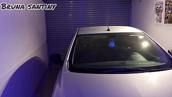 Preview 1 of Shane Diesel Fucks Step Daughter - Marido viajou e ela resolveu aprontar: chamou dois. Um para filmar e outro para trepar,  e depois mandar o v&iacute_deo para o corno.